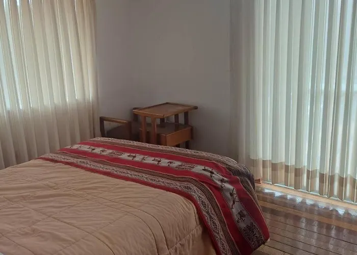Casa Con Piscina Yanahuara ホリデーパーク